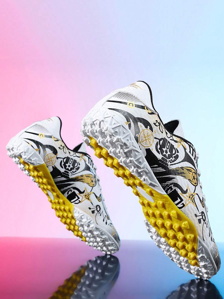 四季皆宜的运动比赛足球鞋，校园风格足球比赛鞋，足球训练鞋，软钉，防滑，透气，不对称迷彩图案 - 白色 - 查看 1