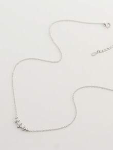 1 chiếc dây chuyền bạc S925 hình hoa cười và cỏ bốn lá đính đá Cubic Zirconia, kiểu dáng tối giản, món quà đa năng dành cho bạn bè, bạn gái, hoặc đeo hàng ngày. - dây chuyền cỏ bốn lá - Xem 5