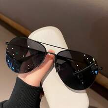 Unisex Classic Aviator Style With Resin Lenses And Polycarbonate Frame - Lightweight, Durable, And Stylish Glasses Suitable For Photography Props, Shopping, And Casual Wear - 灰色的 - 查看 4