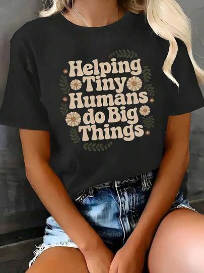 Conjuntos de Verano para Mujeres   Camiseta de Verano para Mujeres con Lema de Empoderamiento: Ayudando a las Personas Pequeñas a Hacer Grandes Cosas - Blusa Blanca de Manga Corta y Cuello Redondo, Casual y Elegante, con Estampados de Hojas y Corazones, Ropa Cómoda e Informal, Adecuada para Fiestas de Primavera y Otoño, Ropa con Mensajes Positivos para Maestras, Enfermeras y Cuidadoras - Lavable aáquina, Ajuste Versátil, Camiseta Inspiradora para Mujeres, para Ocasiones Casuales o Formales, un Nuevo Artículo de Moda de Verano y un Regalo Perfecto para las Fiestas.