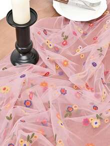 1Pc Pale Pink Embroidered Daisy Table Runner - A Floral-Themed, Sheer Tulle Runner Perfect For Mother's Day; The Ideal Choice For Festive Table Décor At Home Gatherings And Indoor Dining Areas. - 粉色 - 查看 5