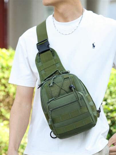 男士尼龙方形胸包，配有可调节肩带，大容量，超大防刮耐磨，可装护照、现金、身份证、信用卡等，轻便易携，适合购物、通勤、工作、约会、日常旅行等场合，时尚纯色。