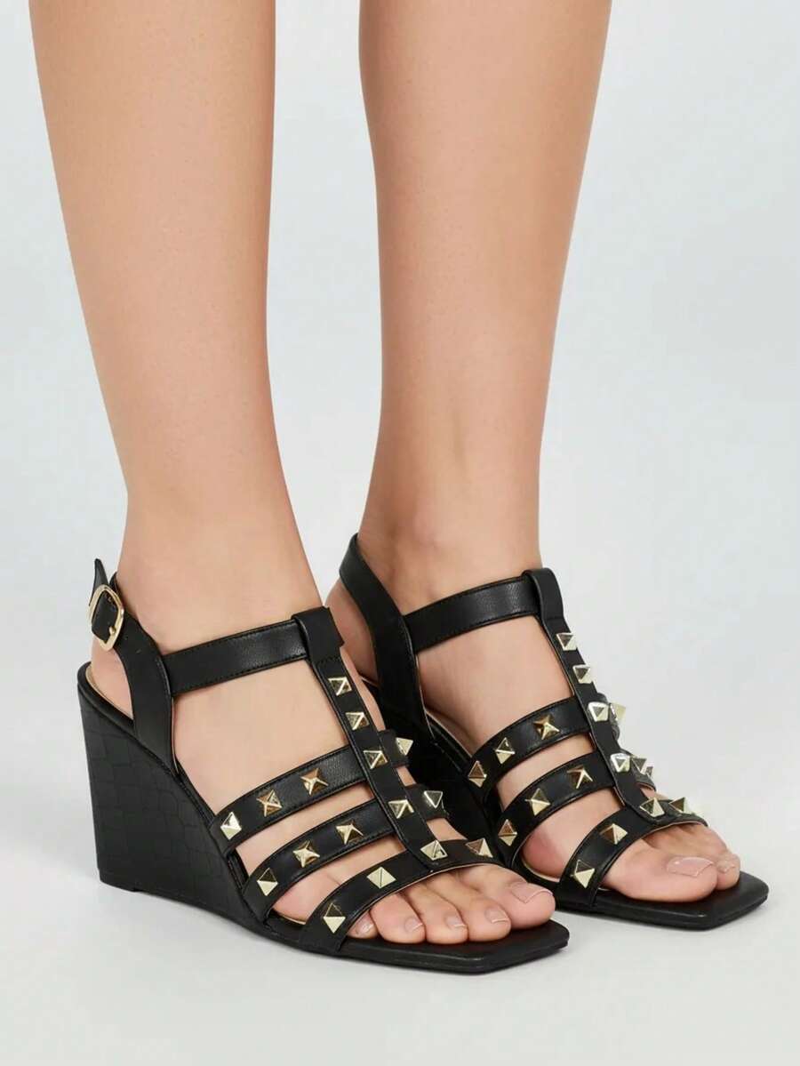 Sandalia Anabela Taloneira Ajuste Fivela Apliques - Preto - Visão 1
