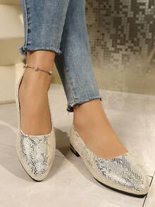 Women's Snake Skin Pointed Toe Flat Shoes, With Gold Decor Loafers, Loose Fit, Recommend Ordering 0.5 Or 1 Size Down, Wide Toe Design Suitable For Wide Feet And High Instep - Gold - View 4