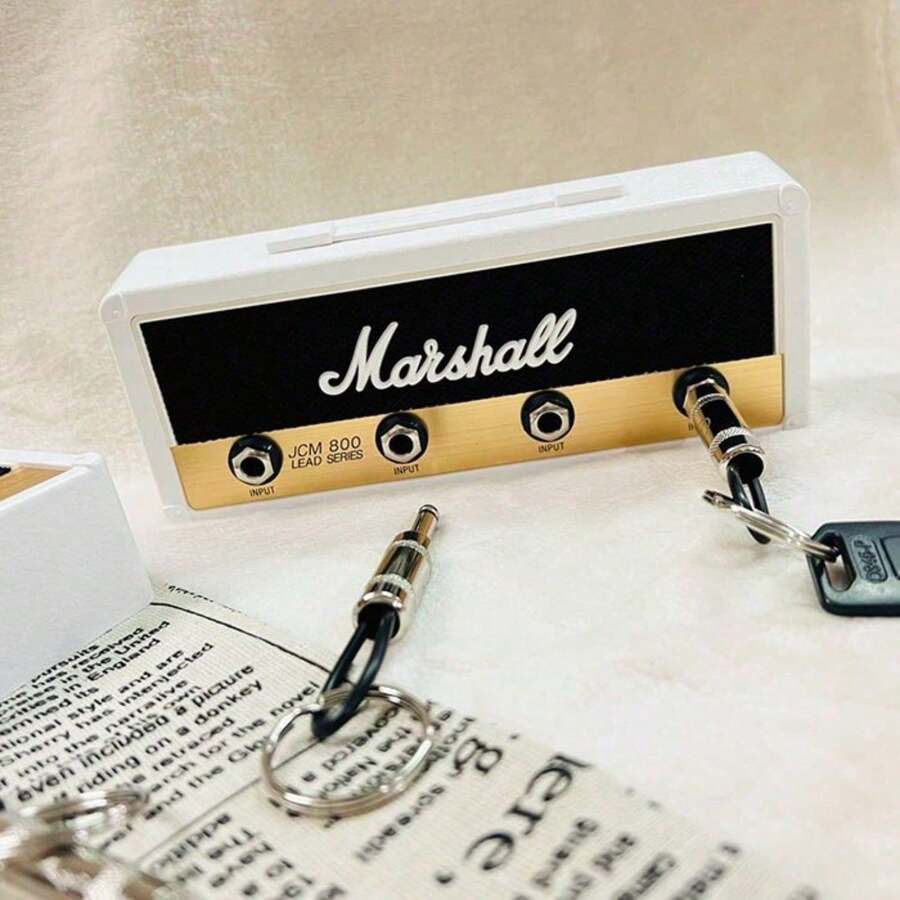 Wall Mounted Guitar Key Hanger, Guitar Keychain Box, Including 4 Guitar Plug Keychains And 1 Wall Mounted Kit, Suitable For Guitar Enthusiasts' Home Keyhooks - 白色鑰匙圈底座+四個插頭 - 查看 1