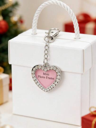 1pc Zinc Alloy Rhinestone Heart Shaped Pet ID Tag, Can Hold Photo, Cat/Dog Anti-Lost Tag, Fish Mouth Clasp Collar Pendant, Mini Photo Frame Pet Tag