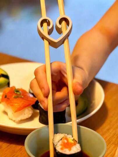 Plastic Chopstick Holder For Beginners, Reusable Solid Color Chopstick Assist Device, Training Tool For All Ages, Reusable Kitchen Accessory To Help Master Chopstick Skills, Dining Utensil And Tableware