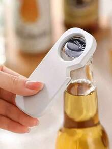 1个磁性多功能开瓶器，集开瓶、开罐、开盖三项功能于一体，适用于家用啤酒、饮料瓶、啤酒罐、汽水罐及其他瓶装饮料。小巧的塑料材质和磁性结构，适合居家、露营、聚会等场合使用。无需电源，经久耐用，是送给女性、家人或男士的理想礼物。 - 白色 - 查看 5