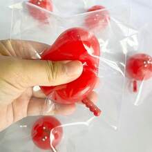 1 pièce de jouet mou fait main répliquant la texture des mini squishies viraux aux prunelles confites. Il offre une sensation ultra douce comme de l'eau, tendre, lisse et soyeuse au toucher. Il présente une résilience souple lorsqu'il est pressé, idéal pour le soulagement du stress et la détente. - Multicolore - Voir 5