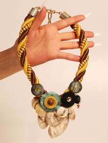 Women's Bohemian Style Faux Shell Exaggerated Necklace - Gold Braided Rope Choker Necklace, Perfect Accessory For Beach Vacation And Summer Outfits - Multicolor - View 4
