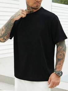 Manfinity Homme Men's Plus Size Solid Color Crew Neck T-Shirt - Hitam - View 4