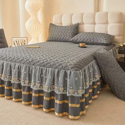 1pc Quilted Bed Skirt With Heart Design (1pc Bed Skirt, No Pillowcase), Decorated With Heart & Bow Lace Trim, Fashionable & Elegant, Moisture-Wicking, Wrinkle-Resistant, Quiet, Removable Mattress Cover