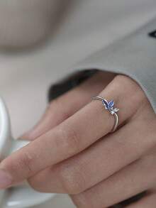 1枚镶嵌锆石的蓝绿色蝴蝶戒指，浪漫可爱的昆虫造型 - 復古銀色 - 查看 3