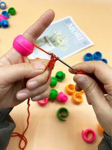 10 piezas Clips de fijación de carrete de hilo de silicona, de carrete de hilo de máquina de coser y bordado para el hogar, Adecuado para coser, bordar, gestión de hilo de punto de cruz y anti-enredos, Herramienta pequeña práctica - Carrete de silicona - Ver 3