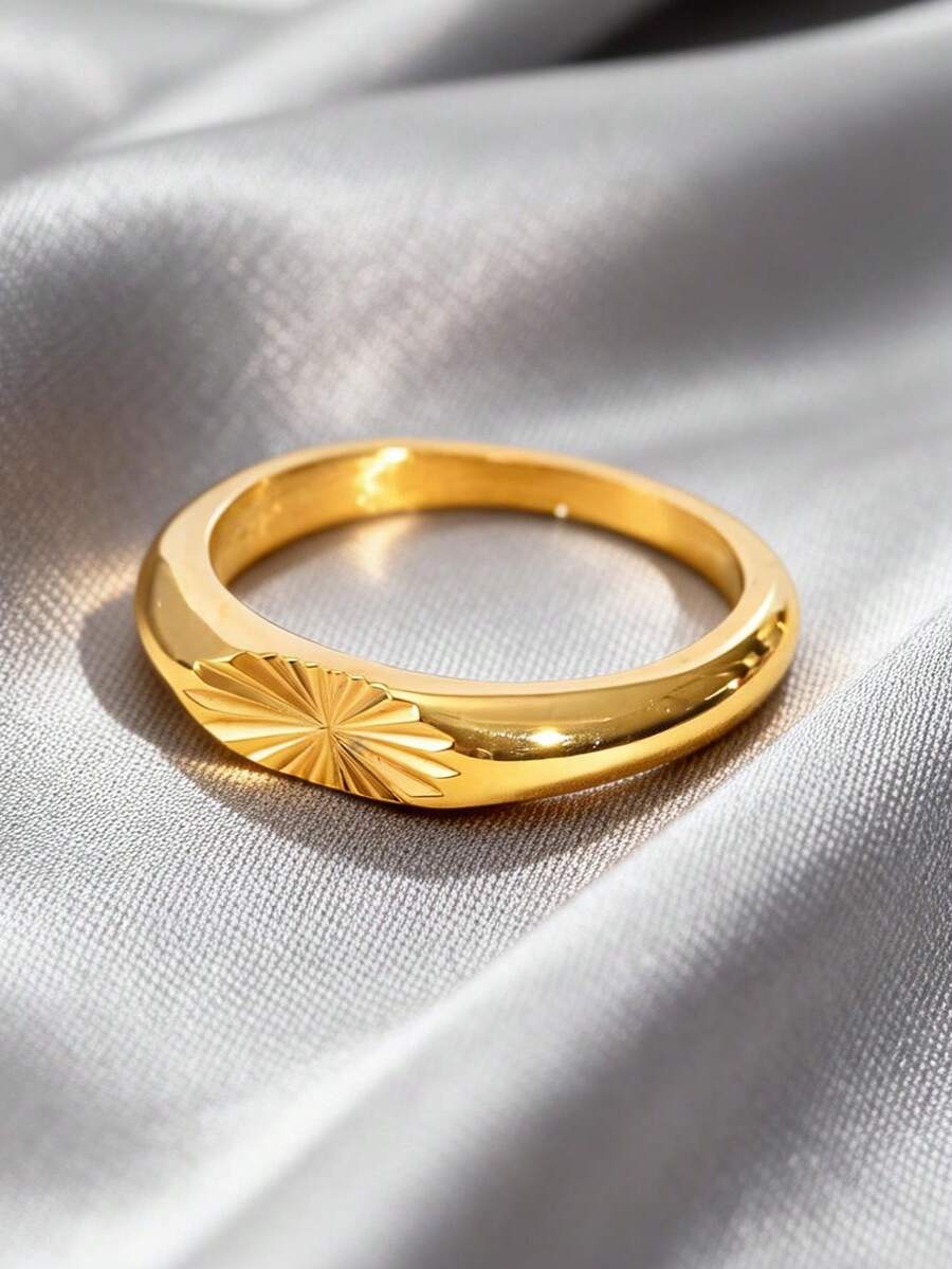 1pc Fashionable Minimalist Stainless Steel Engraved Oval Gold-Tone Ring, Jewelry Gift For Women, Summer Holiday - Gold - View 1