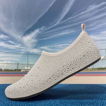 Giày đi nước nam thoáng khí, chống trơn trượt, nhẹ và thời trang, thích hợp để đi biển/lội suối/lướt sóng và các hoạt động khác.