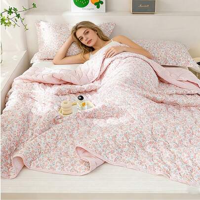 1 pieza Edredón de verano suave lavado, tela amigable con la piel, diseño de relleno AB completo, impresión resistente al color, sensación sedosa y suave, transpirable y duradero, manta de verano ligera, edredón estampado de moda, adecuado para decoración del dormitorio del hogar, suministros de boda, regalos del Día de San Valentín, Pascua, Día de la Madre, todo el año