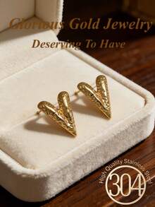 2 Pcs Of Women's 18K Gold V-Shaped Heart-Shaped Ear Studs As A Women's Earpiece, Featuring Intricate Texture, Hammered Finish, Substantial Earpiece, Low-Allergenic Stainless Steel Material, Simple Design, Suitable As A Birthday Gift. - Gold - View 1