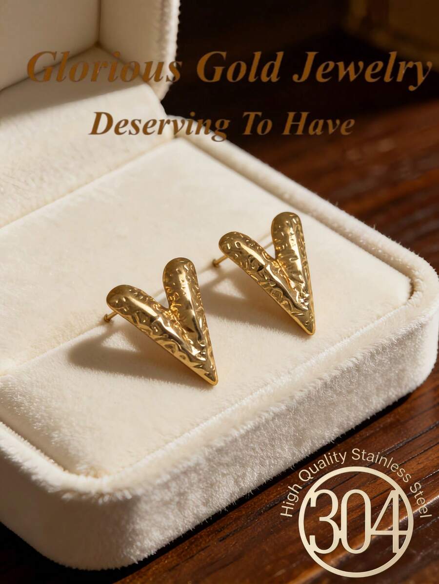 2 Pcs Of Women's 18K Gold V-Shaped Heart-Shaped Ear Studs As A Women's Earpiece, Featuring Intricate Texture, Hammered Finish, Substantial Earpiece, Low-Allergenic Stainless Steel Material, Simple Design, Suitable As A Birthday Gift. - Gold - View 1