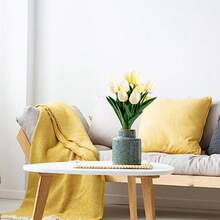 10Pcs Fake Tulips Yellow Realistic Flowers Real Touch PU  Tulips With Stems Light Yellow Fake Spring Flowers For Home Decor Floral Arrangements Table Centerpieces - 黃色 - 查看 5