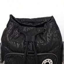 Letter Embossed PU Backpack With Drawstring Flap & Side Pockets, Fits 12" Laptop, Practical For Commuting, Travel & School - 黑色圓標 - 查看 8