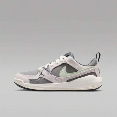  Giày thể thao cổ thấp Jordan CMFT Era (GS) HQ0506-003