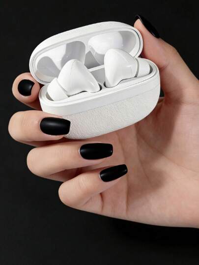 全新无线耳机，主动降噪，高品质音效，超长续航，佩戴舒适，低延迟，游戏体验更佳，适合运动和音乐聆听。