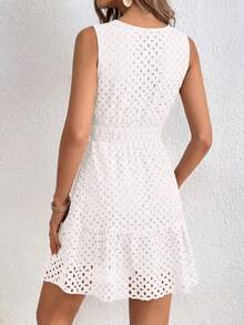 PRETTYGARDEN Women's Summer Dress Sleeveless V Neck Eyelet Cutout Swinging A-Line Flowy City Walks Wedding Guest Graduation Beach Vacation Sun Dress White Dresses - 白色 - 查看 2