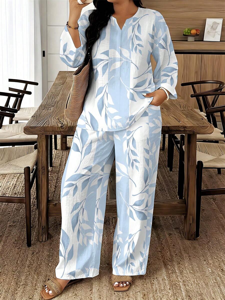 A Fresh Style Linen-Like Blue & White Leaf All-Over Printed Plus Size Women's V-Neck Half-Sleeve Long Pants Set For Daily Outings, Summer Wear, Friends Gifting, Blue & White Tone - 彩色 - 查看 1