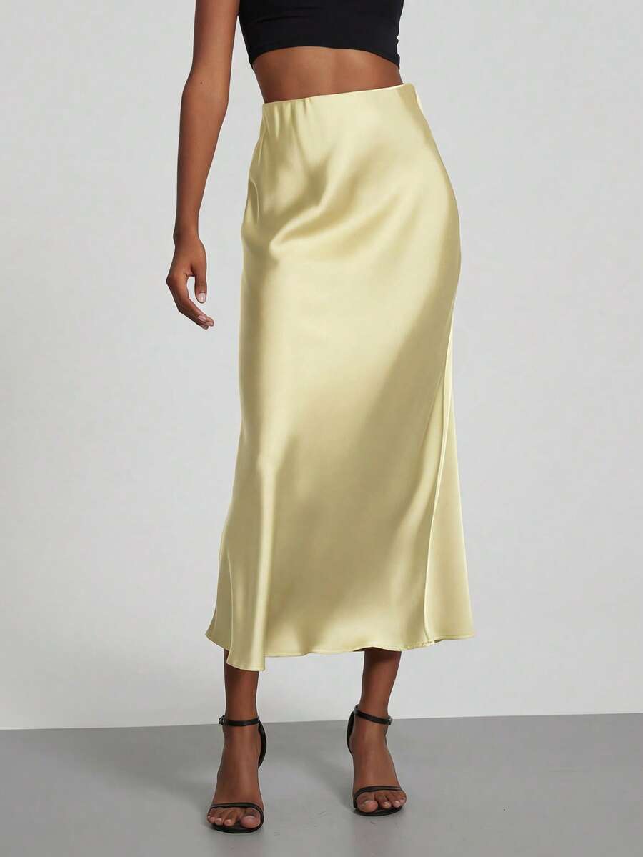 Chân váy maxi nữ Se-Helo Fashion chất liệu satin co giãn - Màu vàng nắng, thanh lịch mùa xuân.