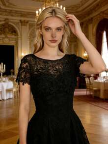 一件披肩，透气镂空蕾丝针织设计，简约时尚轻盈优雅，适合婚礼、晚宴、派对、角色扮演和主题活动等各种场合。 - 黑色 - 查看 5