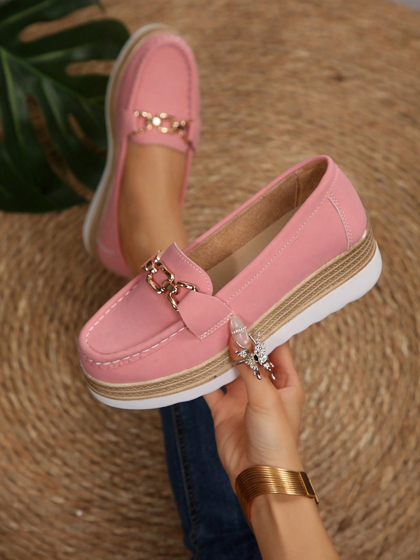 أحذية كاجوال مريحة بنعل سميك وكعب منحدر للنساء