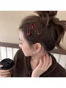 2 buah Jepit Rambut Wanita Minimalis Polos Mengkilap Merah-Cokelat, Jepit Rambut Bentuk Mulut Bebek Berongga, Aksesori Rambut Gaya Sederhana untuk Gaya Rambut Sehari-hari, Menjepit Poni - Burgundy - View 5