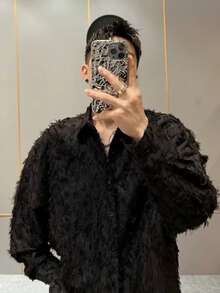 春夏秋の新作メンズフェザーシャツ、韓国風ルーズフィット長袖デザイン、ミニマリストテクスチャードシャツ、ニッチな個性派トレンドアイテム、四季通勤カジュアルアイテム、若者向けのマストアイテム、多様なシーンで活躍する着こなしアイテム、普段の通勤/外出/デートに最適、立体裁断でスタイリッシュで着膨れしない、デザイナー限定モデル、ハイストリートスタイルのミックスアンドマッチアイテム、大人の男性のためのマッチングアイテム、セレブ風シルエット、フェザーテクスチャ加工。 - ブラック - チェックする 5