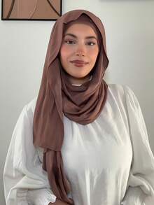 1件装系带式速戴针织头巾。柔软透气，不易起球，系带式设计——舒适百搭的穆斯林日常头巾，适合所有季节，佩戴方便，造型百变。 - 彩色 - 查看 10