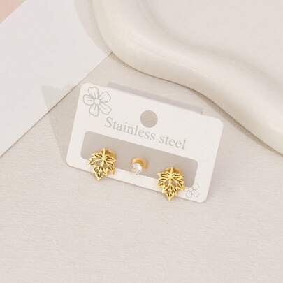 Stainless Steel Maple Leaf Earrings , Aearring With Zirconia, Simple Yet Elegant,Suitable For Women's Daily Wear And As A Holiday Gift