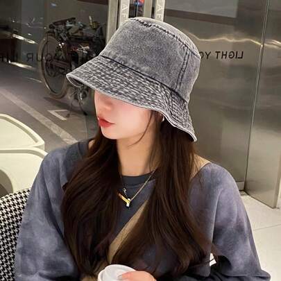 1 chiếc mũ xô nữ đã qua xử lý, kiểu dáng cổ điển, thoải mái, đa năng, chống nắng cho mùa xuân, hè và thu.