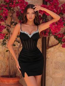 优雅吊带V领手工镂空网纱拼接人字纹高腰荷叶边露背系带短款派对连衣裙，适合舞会、生日派对、正式晚宴、返校节、婚礼宾客、鸡尾酒会、家庭聚会等场合。 - 黑色 - 查看 7