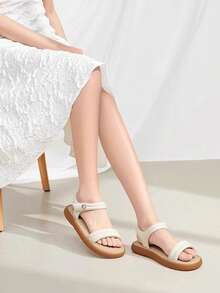 Sandal quai ngang mùa xuân/hè dành cho nữ, đế bằng, kiểu dáng thời trang, đơn giản và thoải mái, thích hợp đi biển. - Màu be/trắng - Xem 3