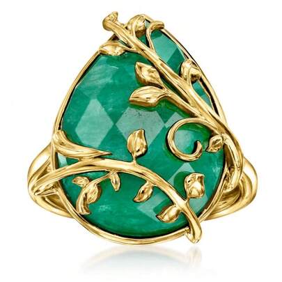 Vintage Elegant Gold Vine Wrapped Leaf Design Ring. Green Teardrop Shaped Graceful Jewelry Accessory. Exquisite Jewelry Suitable For Holidays And Vacations.
