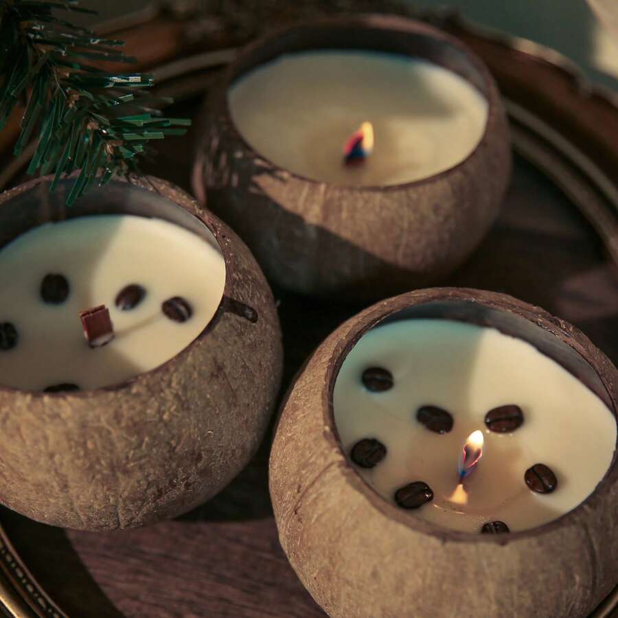 1pc 100% Natural Coconut Shell Scented Candle, Coconut Milk Coffee Fragrance, Suitable For Holiday Decor, Birthday Gift, Souvenir And Small Gift, Desktop Decoration And Indoor Decor, Photography Prop - 1PC - View 1