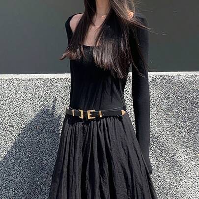 Thắt lưng nữ phong cách đường phố cổ điển với khóa hình rắn.