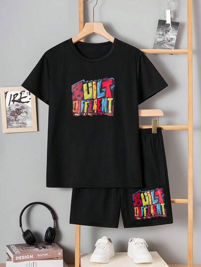 2 Parça/Set: İngilizce Grafiti Baskılı, Genç Erkekler İçin Günlük Kullanıma Uygun Kısa Kollu Tişört ve Siyah Spor Şort, Rahat ve Şık Yazlık Giyim.