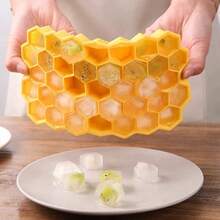 Khay làm đá hình tổ ong 37 ô có nắp đậy, khuôn làm đá tự chế, khuôn làm đá tủ lạnh gia đình. - Nhiều màu - Xem 3
