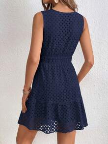 PRETTYGARDEN Women's Summer Dress Sleeveless V Neck Eyelet Cutout Swinging A-Line Flowy City Walks Wedding Guest Graduation Beach Vacation Sun Dress - 藏蓝色 - 查看 2