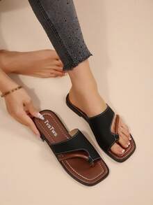 Women's Fashion Slip-On Slippers, Korean Style Net Celebrity Versatile Beach Sandals, Spring/Summer - Black - View 3