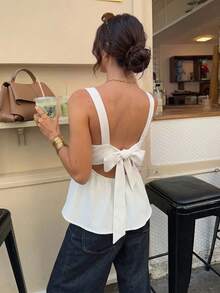 2026新款HoloChill时尚无袖船领蝴蝶结露背吊带背心，女士常规长度白色蝴蝶结细节上衣，适合夏季休闲穿着 - 白色 - 查看 1