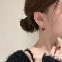 一对精美酒红色双面心形耳环，独特设计，优雅红色耳环，女士款 - 彩色 - 查看 3