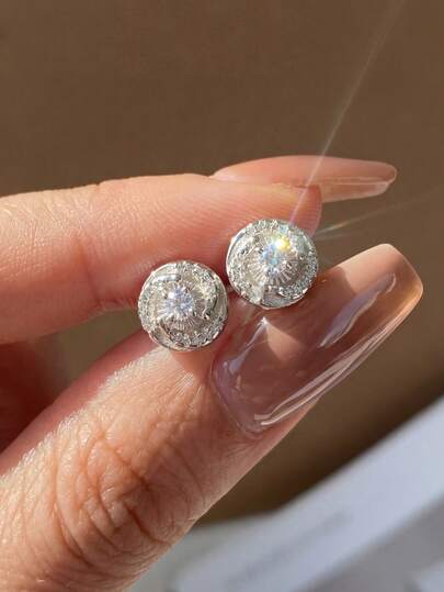 一对925纯银立方氧化锆耳环，适合年轻人的风格，适合度假佩戴，趣味礼物，日常佩戴更添幸福感