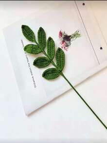 1 pièce Décoration de feuille au crochet faite main, convient pour la Saint-Valentin et la décoration de la maison au printemps/été, conception créative de branche de plante artificielle, cadeau pour la Saint-Valentin/anniversaire/remise des diplômes - feuilles tressées - Voir 11